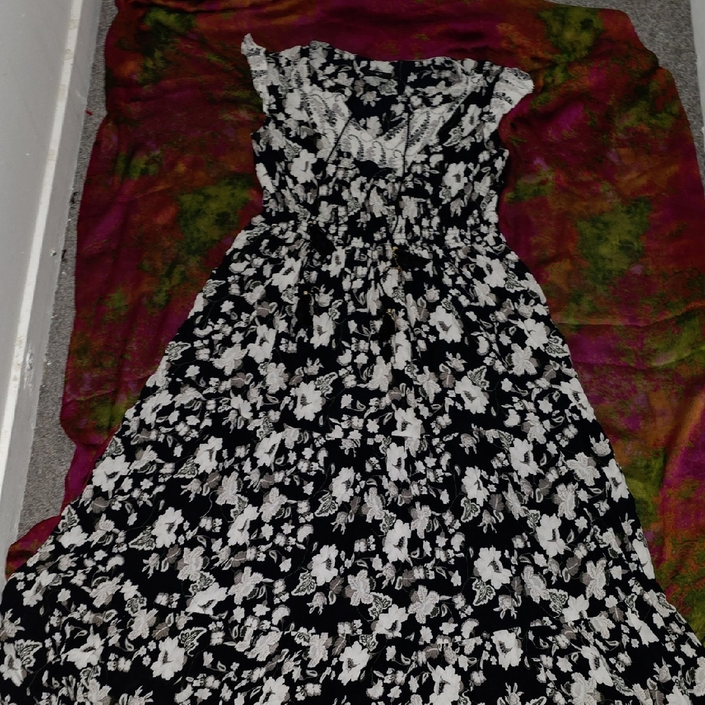 Floral Black and White Women's Dress